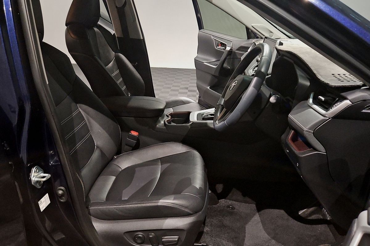 2019 Toyota RAV4 Cruiser AXAH52R