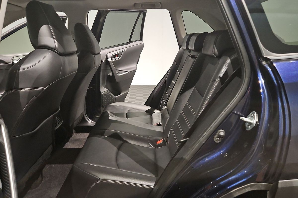 2019 Toyota RAV4 Cruiser AXAH52R