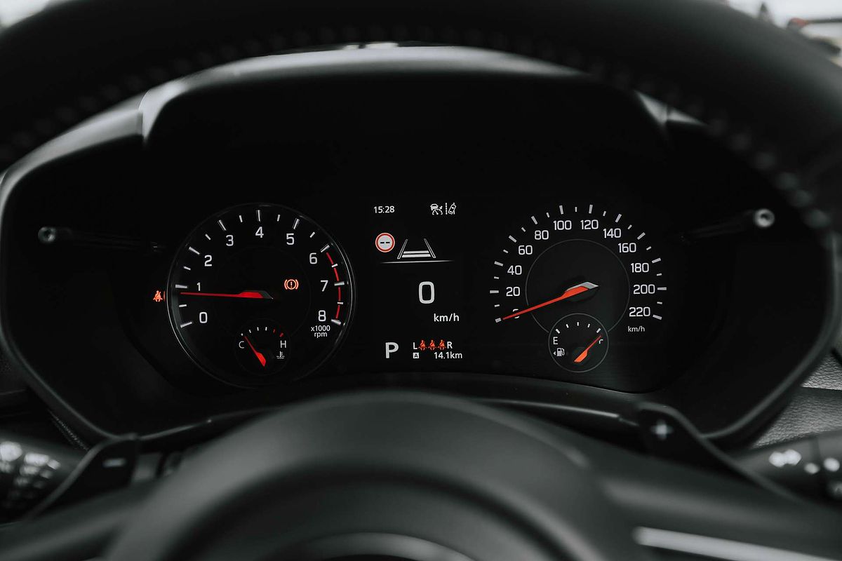 2024 Suzuki Swift Hybrid GLX UZ