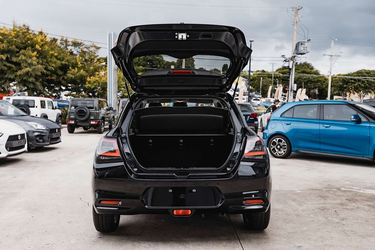 2024 Suzuki Swift Hybrid GLX UZ
