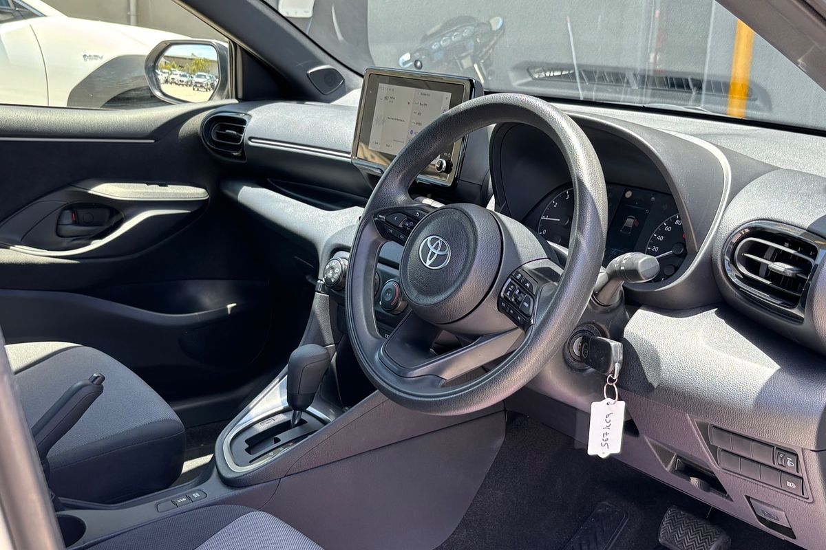 2024 Toyota Yaris Ascent Sport MXPA10R