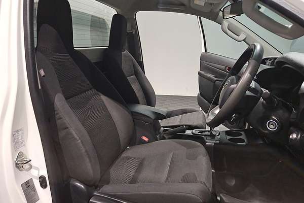 2019 Toyota Hilux SR GUN126R 4X4
