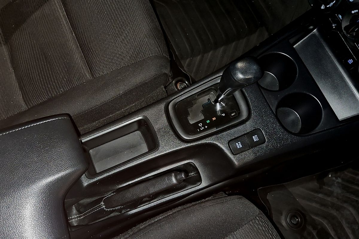 2019 Toyota Hilux SR GUN126R 4X4