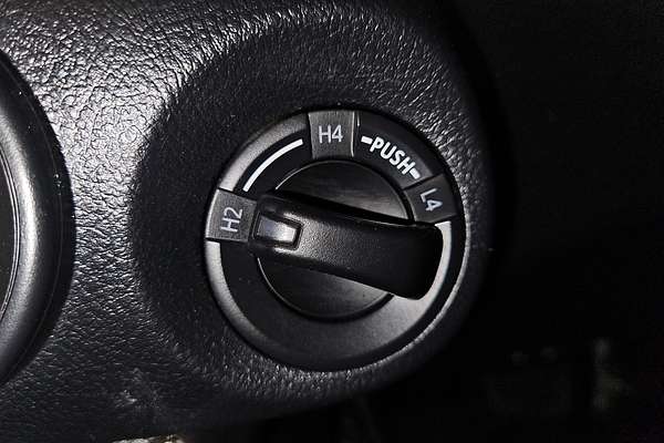 2019 Toyota Hilux SR GUN126R 4X4