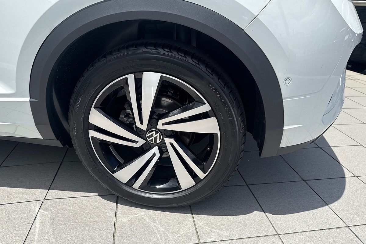 2024 Volkswagen T-Roc 140TSI R-Line D11