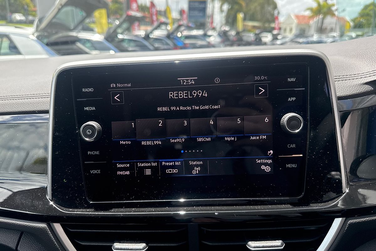 2024 Volkswagen T-Roc 140TSI R-Line D11