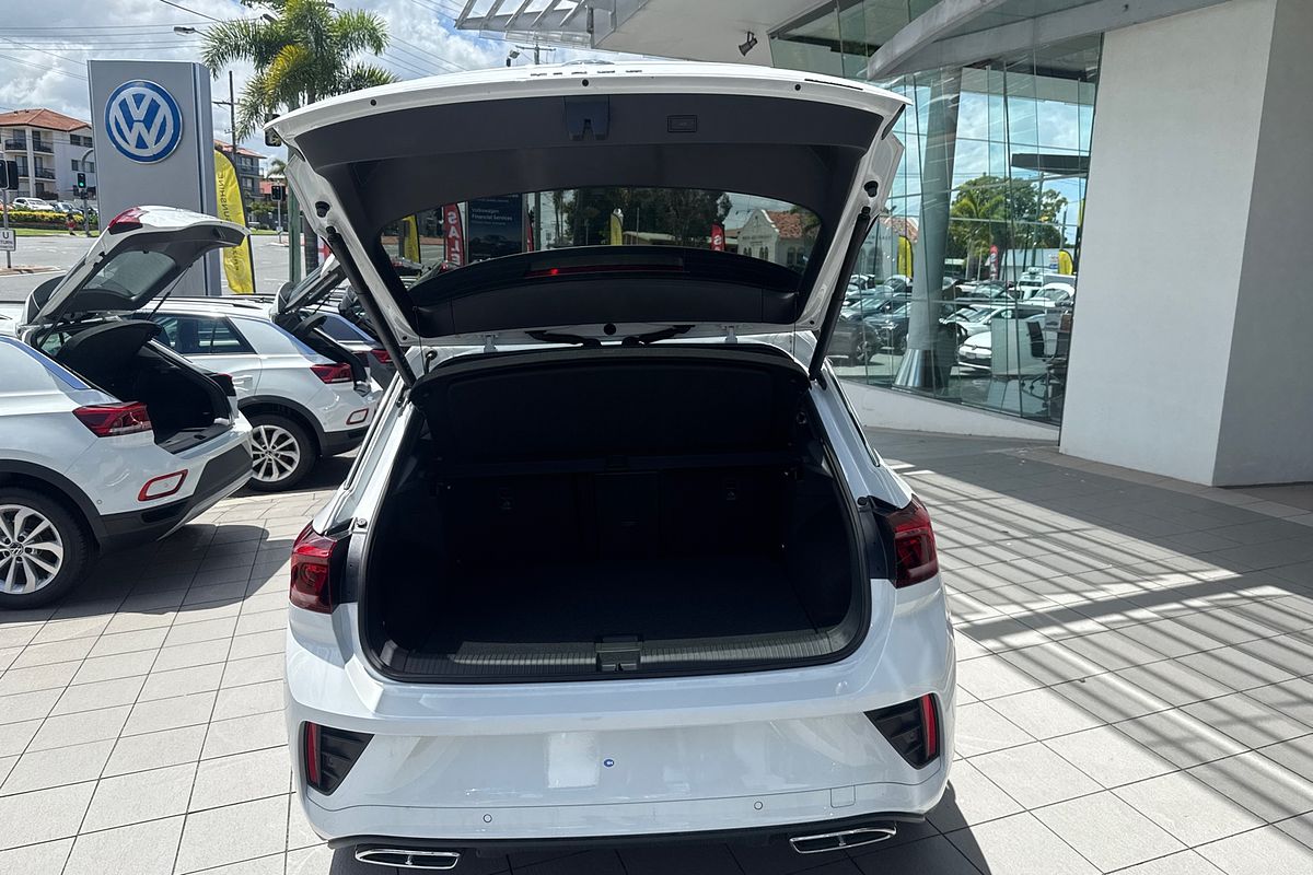 2024 Volkswagen T-Roc 140TSI R-Line D11