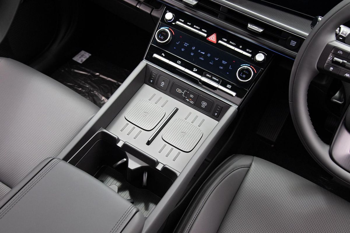 2024 Hyundai Santa Fe Hybrid Calligraphy MX5.V1
