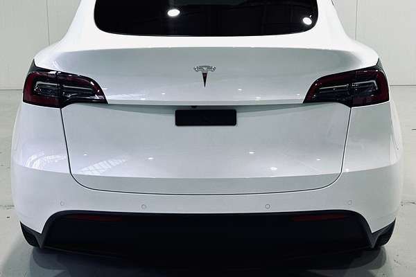 2023 Tesla Model Y Rear-Wheel Drive