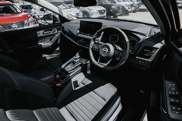 2024 Nissan QASHQAI ST-L J12