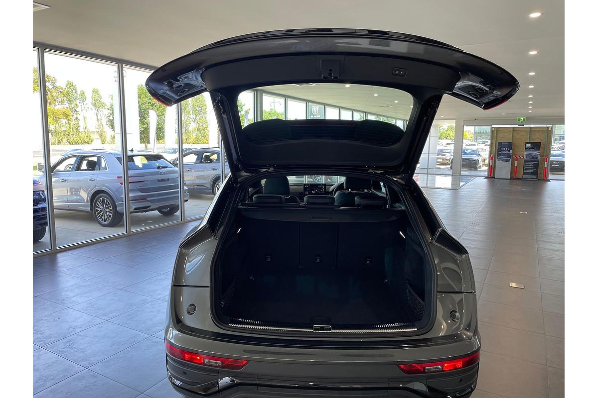 2024 Audi Q5 45 TFSI S Line FY