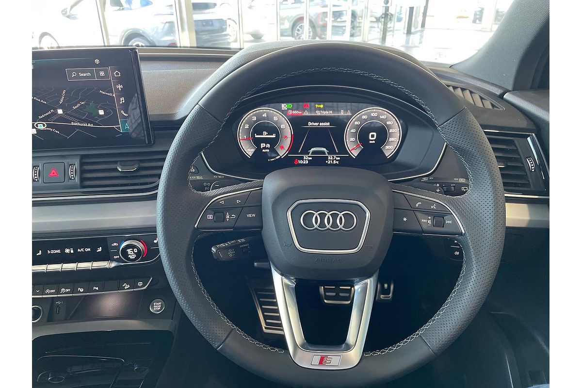2024 Audi Q5 45 TFSI S Line FY