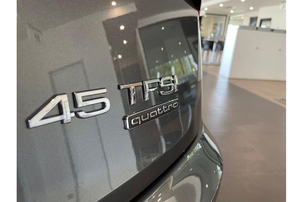 2024 Audi Q5 45 TFSI S Line FY