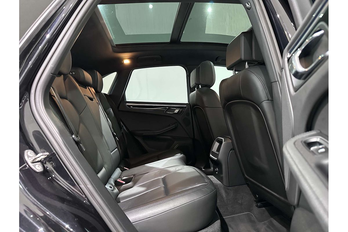 2015 Porsche Macan S 95B