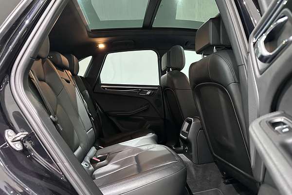2015 Porsche Macan S 95B