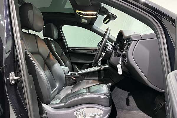 2015 Porsche Macan S 95B