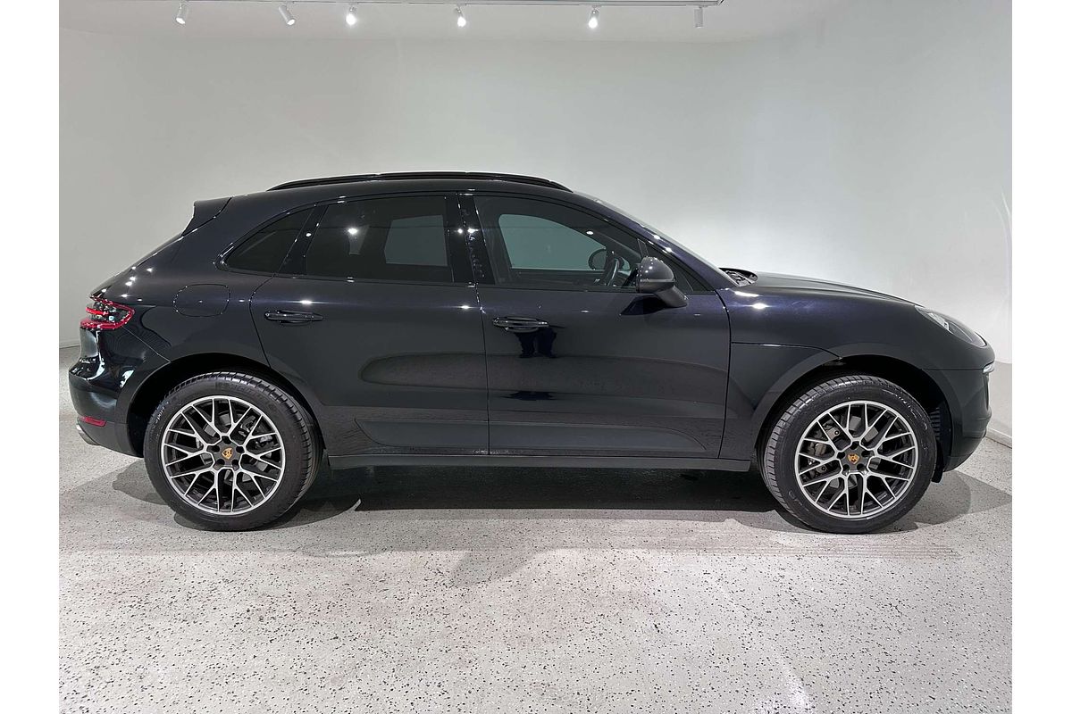 2015 Porsche Macan S 95B
