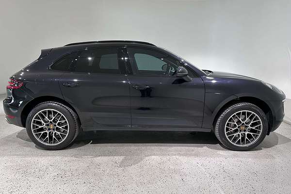2015 Porsche Macan S 95B