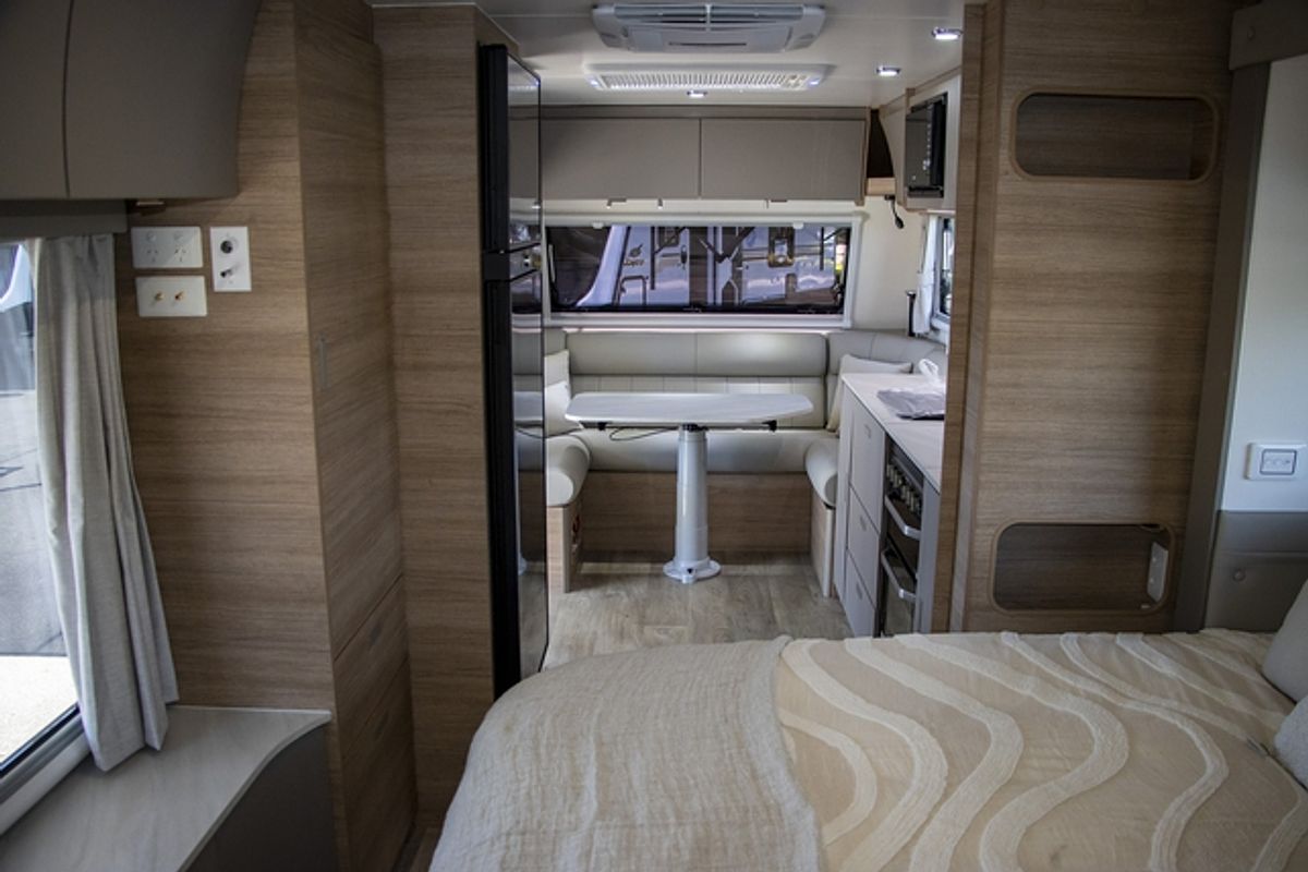 2024 Jayco SILVERLINE CARAVAN 21.65-3.SL-MY25