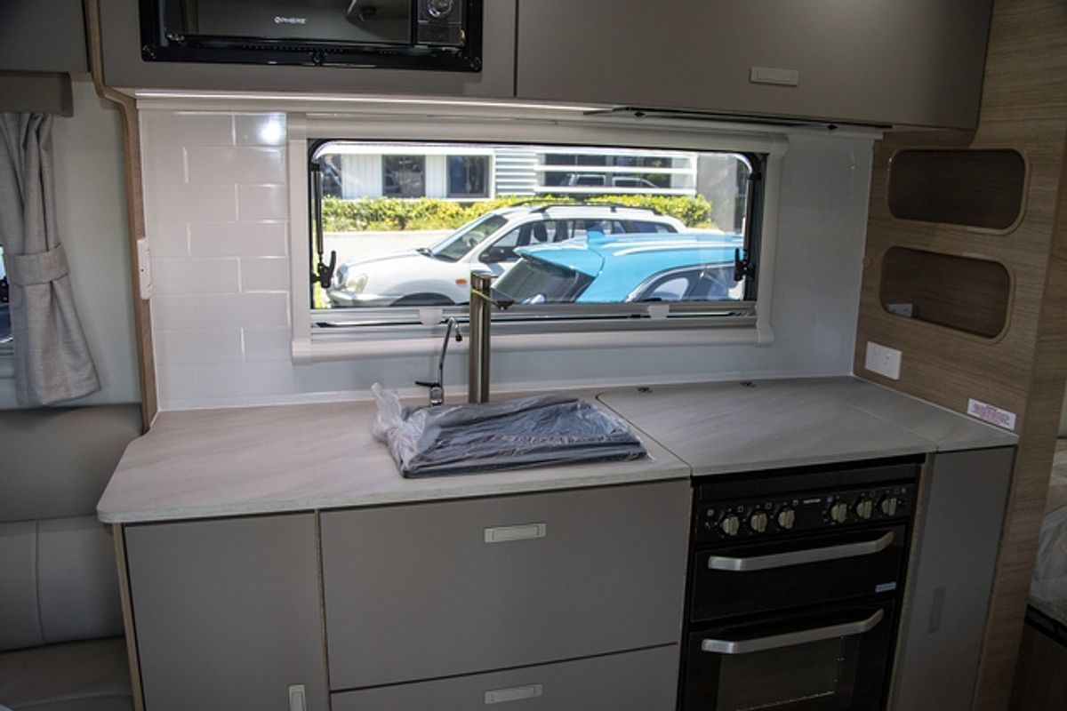 2024 Jayco SILVERLINE CARAVAN 21.65-3.SL-MY25