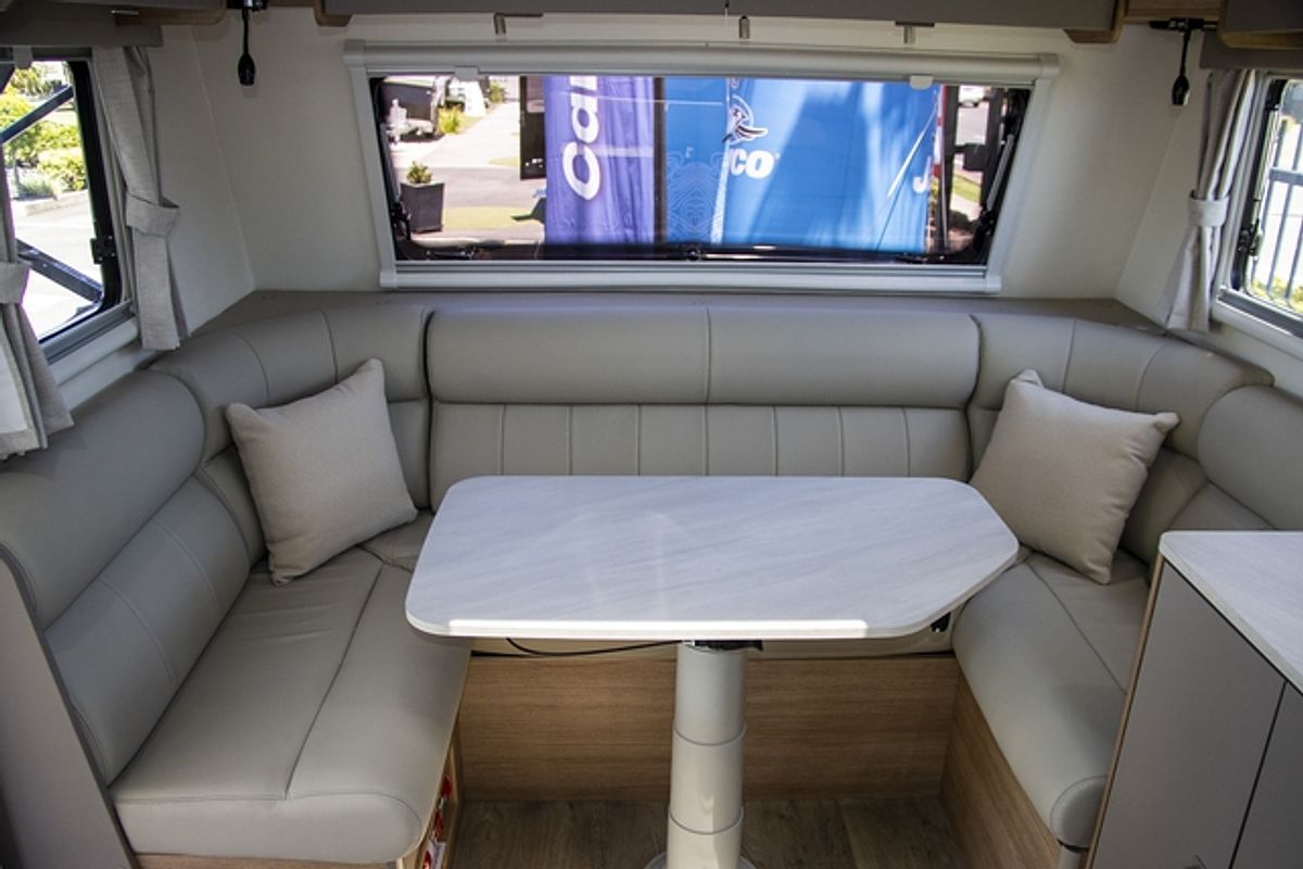 2024 Jayco SILVERLINE CARAVAN 21.65-3.OB.SL-MY25
