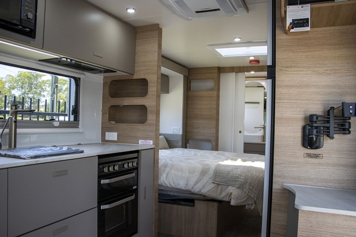 2024 Jayco SILVERLINE CARAVAN 21.65-3.OB.SL-MY25