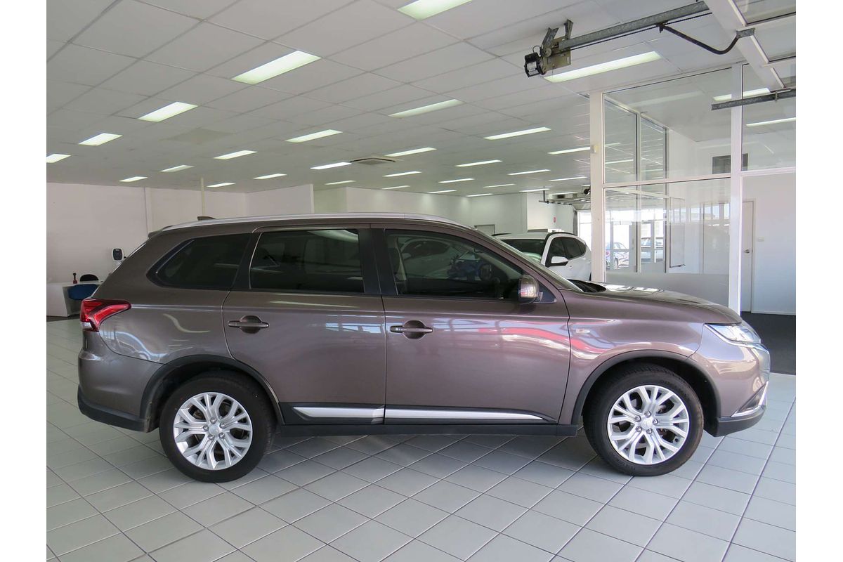 2019 Mitsubishi Outlander ES ZL