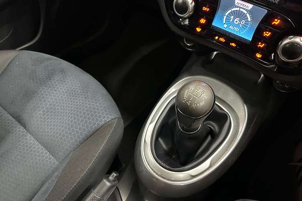 2014 Nissan JUKE ST F15