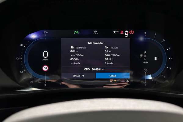 2022 Volvo XC40 Ultimate B4 Bright