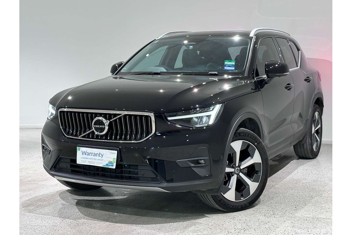 2022 Volvo XC40 Ultimate B4 Bright