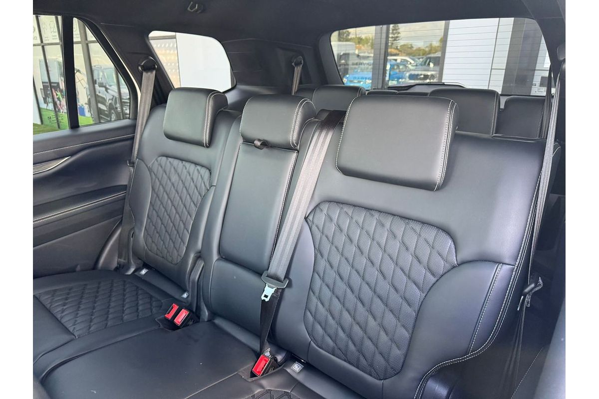 2023 Ford Everest Platinum 3.0L