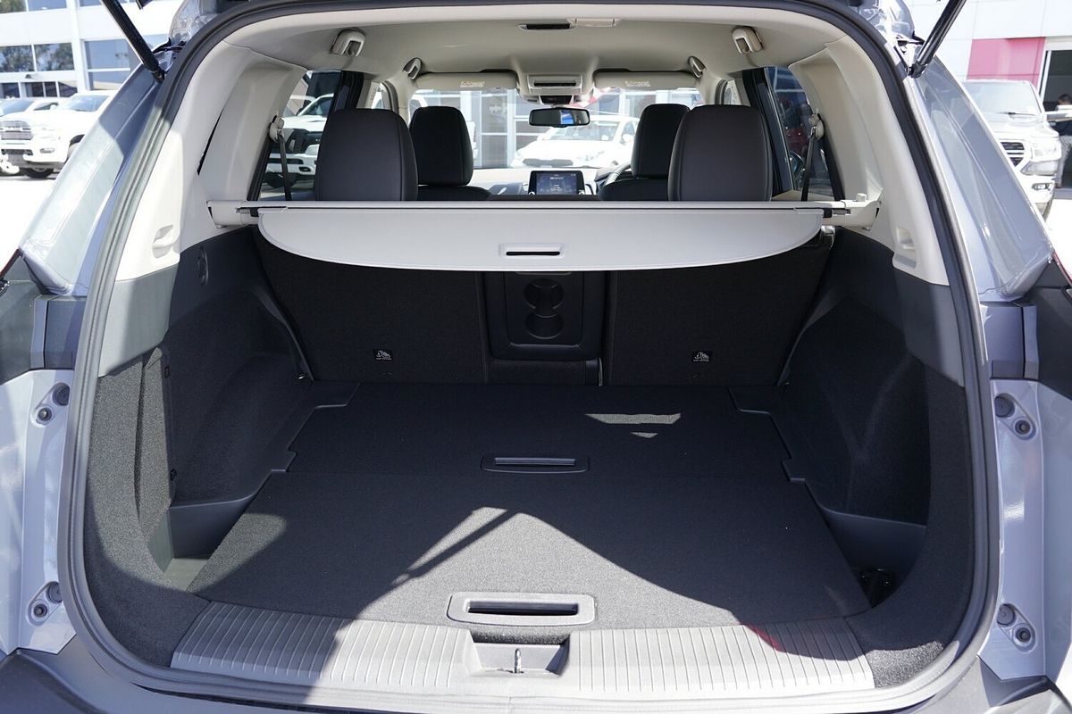 2024 Nissan X-TRAIL ST-L T33