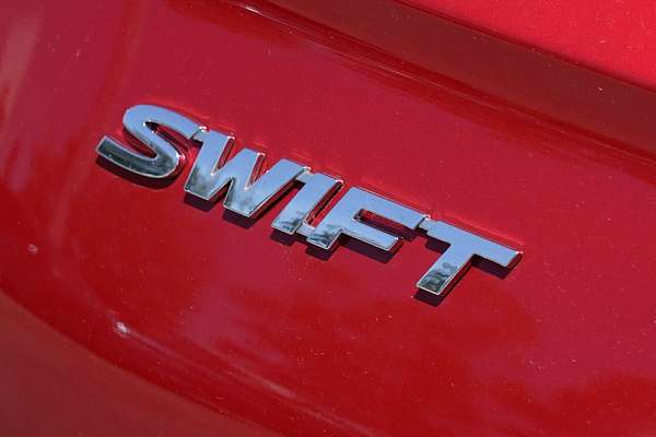 2024 Suzuki Swift Hybrid Plus UZ