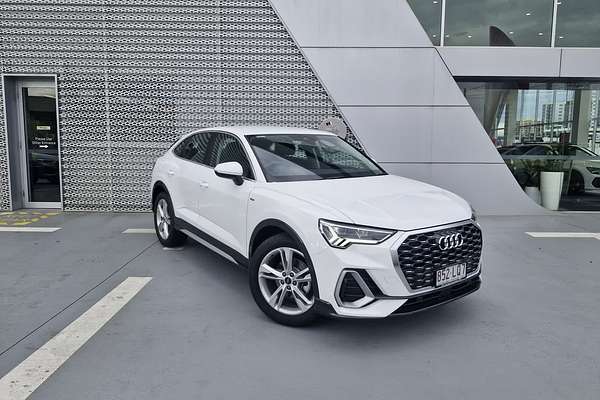 2024 Audi Q3 35 TFSI S Line F3