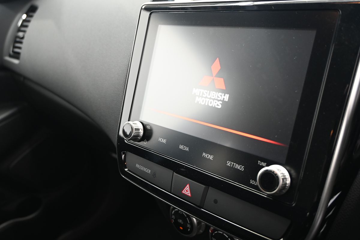 2024 Mitsubishi ASX ES XD
