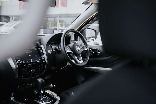 2024 Nissan Navara ST-X D23 4X4