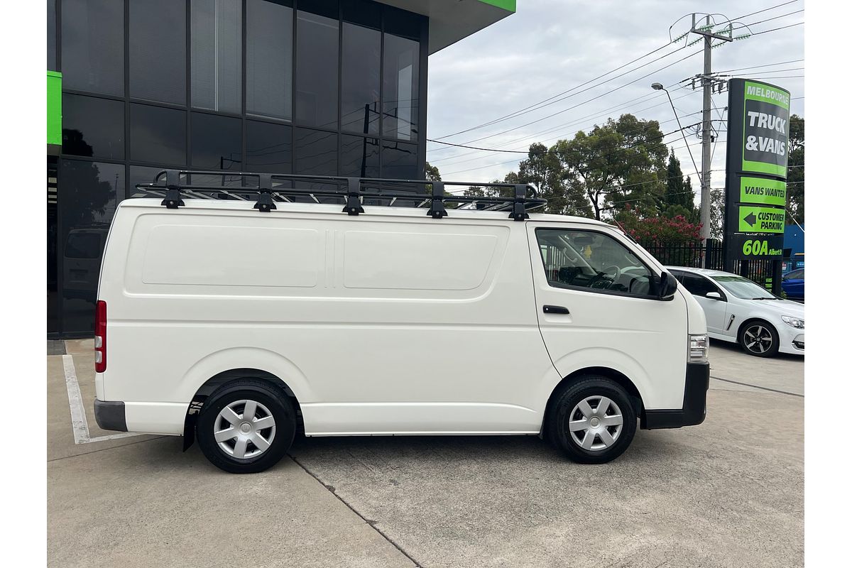 2017 Toyota Hiace  TRH201R LWB