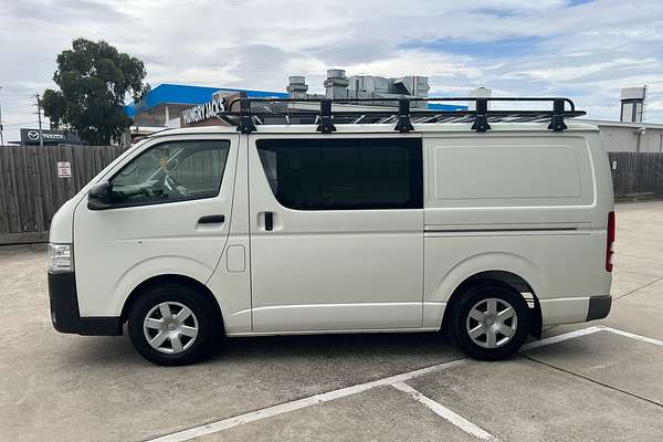 2017 Toyota Hiace  TRH201R LWB