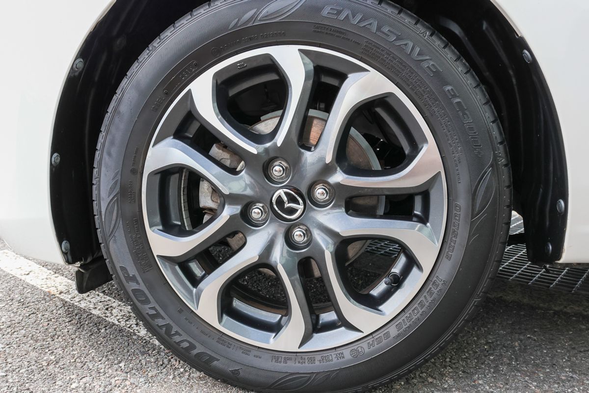 2019 Mazda 2 Genki DJ Series