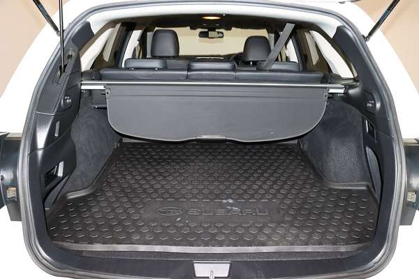 2019 Subaru Outback 2.5i Premium 5GEN