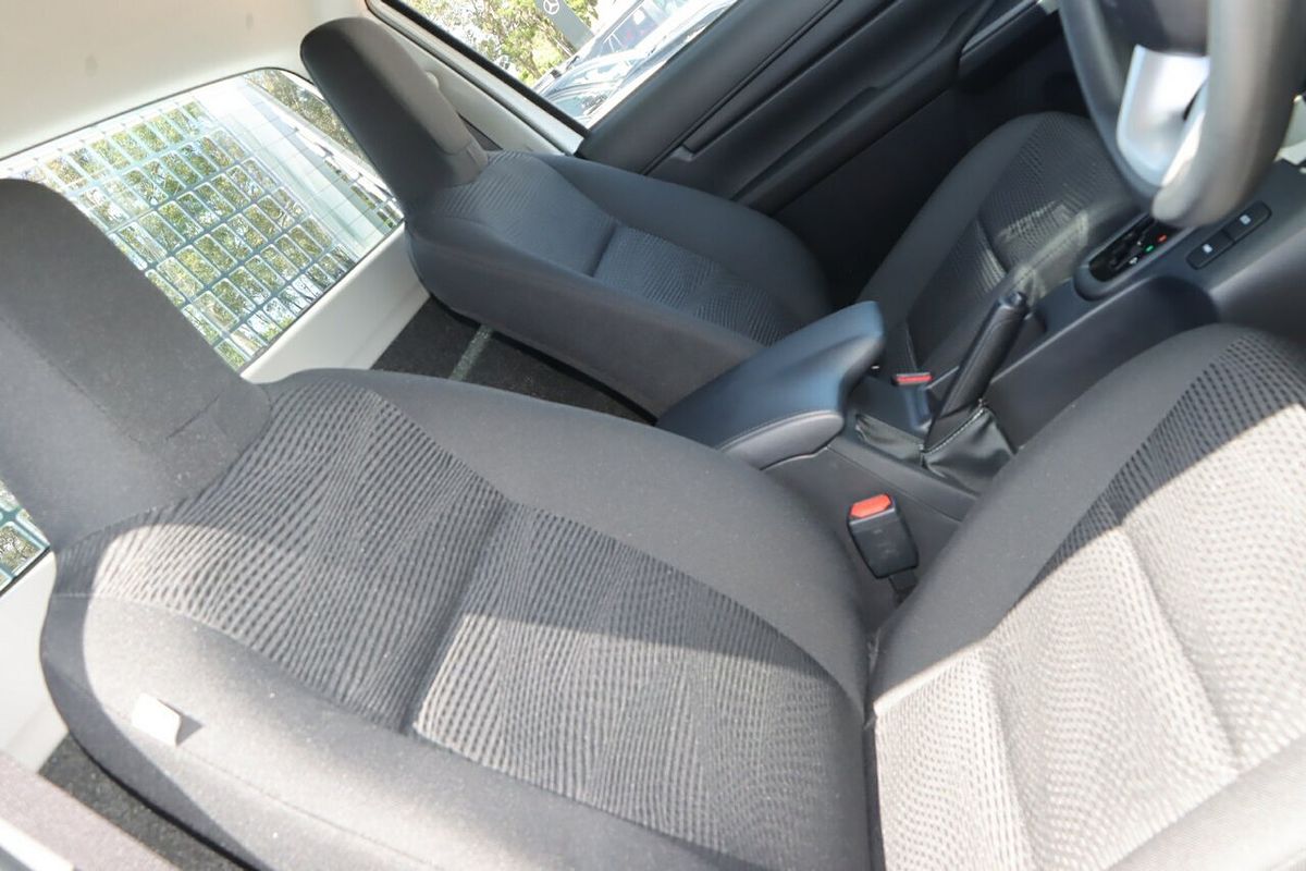 2024 Toyota Hilux SR GUN126R 4X4