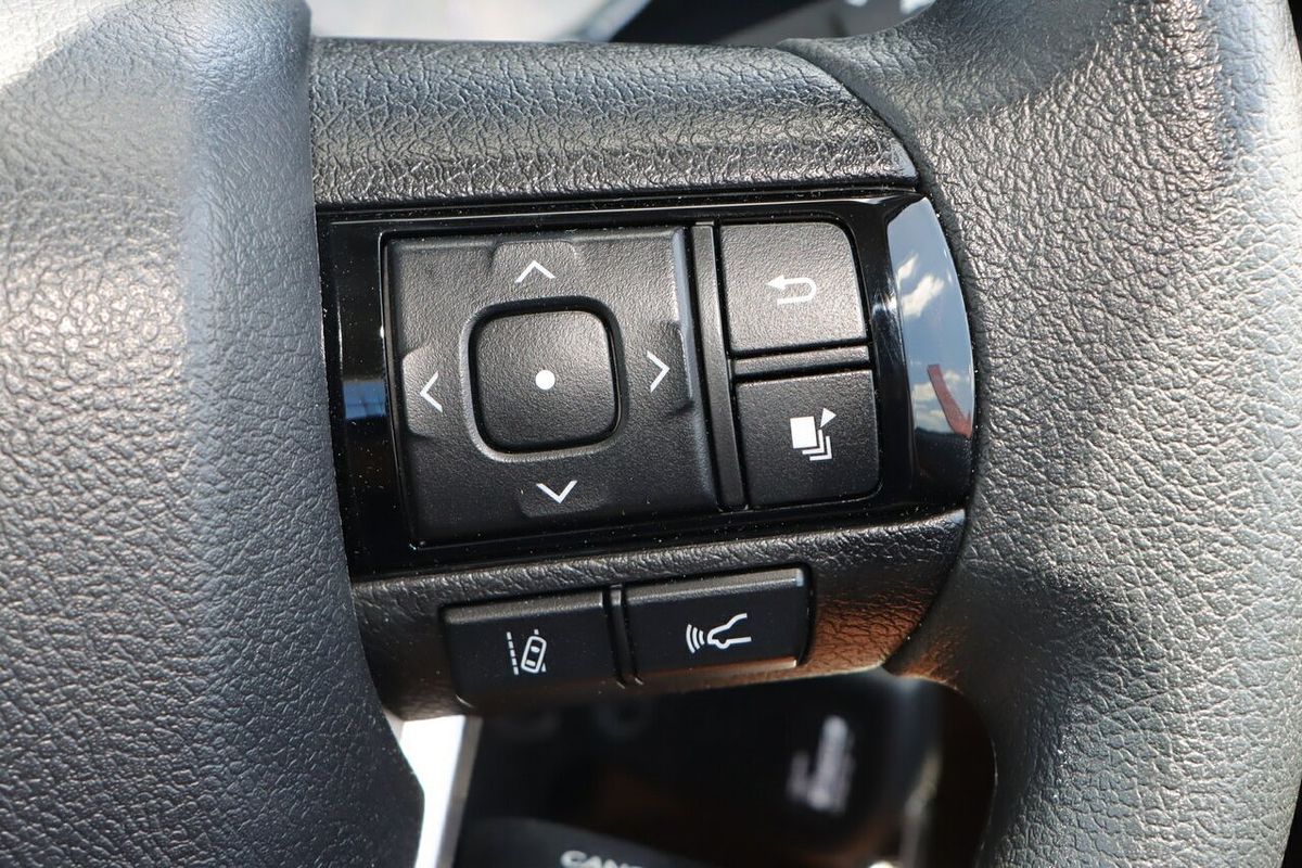 2024 Toyota Hilux SR GUN126R 4X4