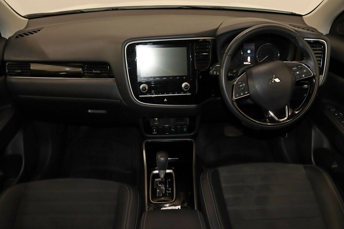 2021 Mitsubishi Outlander LS ZL