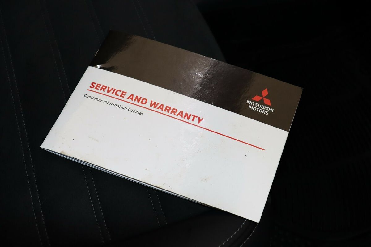 2021 Mitsubishi Outlander LS ZL