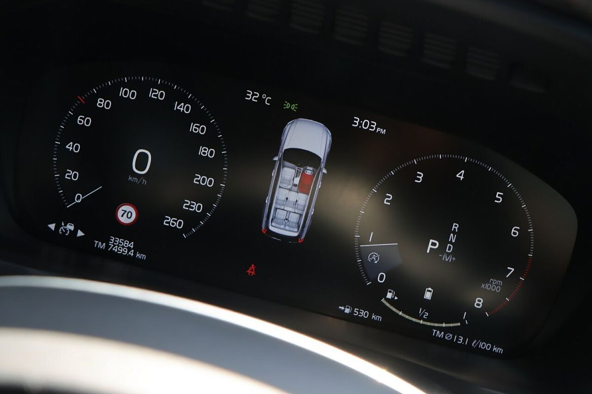2022 Volvo XC90 B6 Inscription