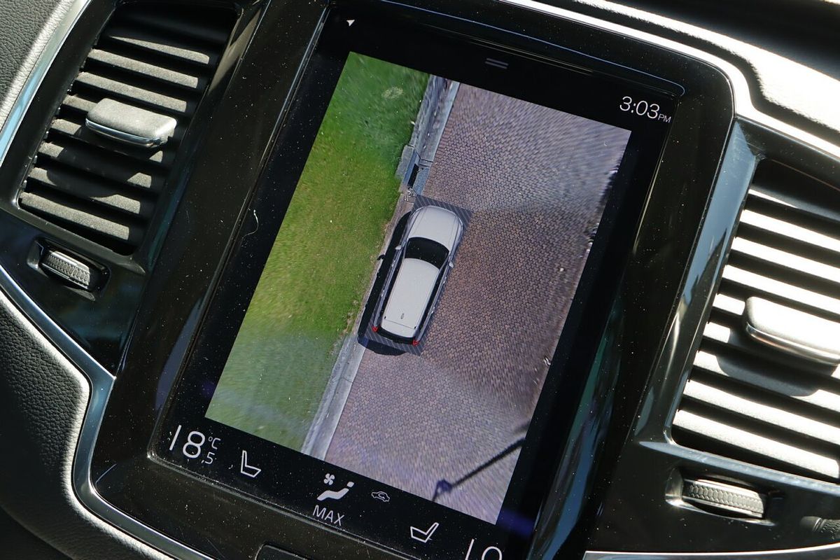 2022 Volvo XC90 B6 Inscription
