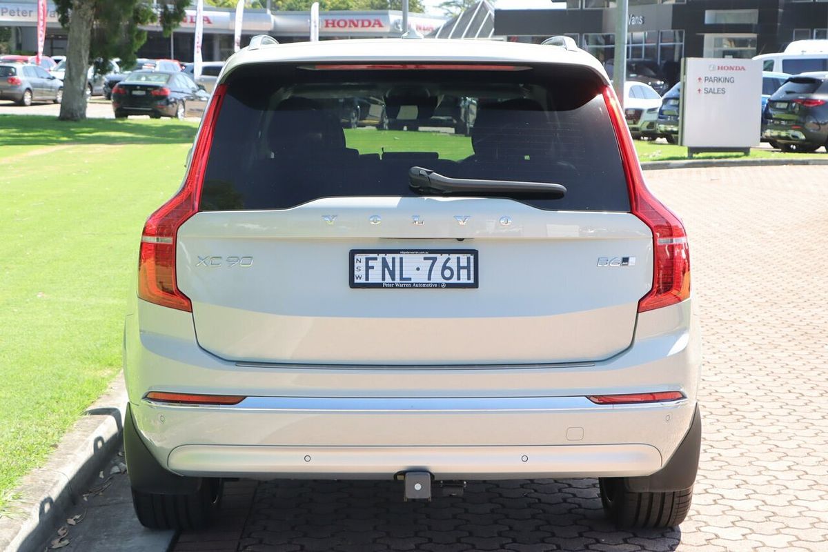 2022 Volvo XC90 B6 Inscription