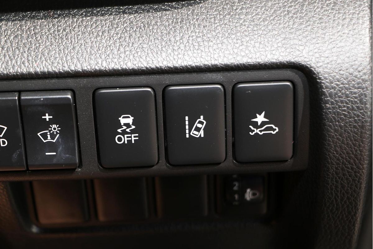 2020 Mitsubishi Eclipse Cross Exceed YB