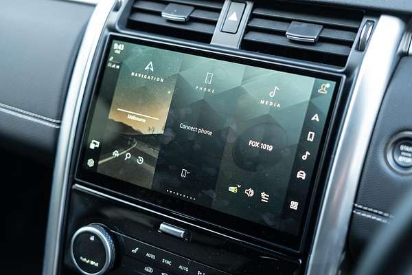 2023 Land Rover Discovery D300 Dynamic HSE Series 5