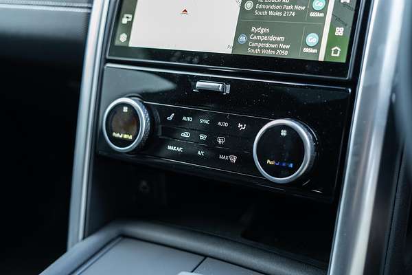 2023 Land Rover Discovery D300 Dynamic HSE Series 5